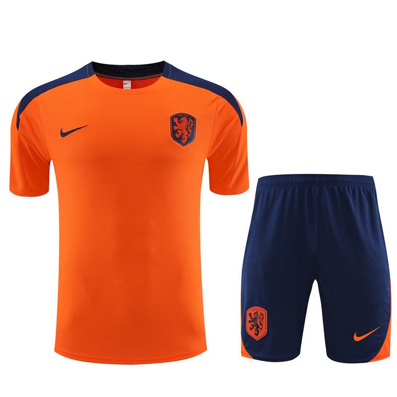 108 TRAINING PAYS BAS 2023-2024 – Image 1