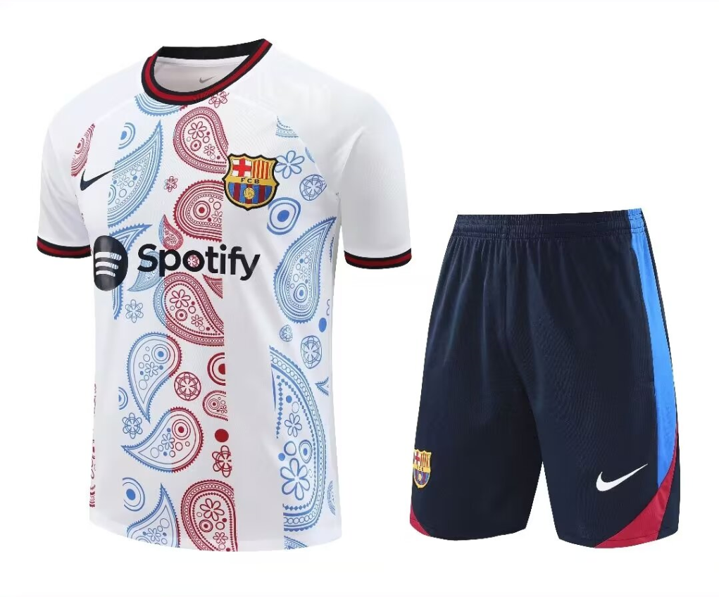 BAR TRAINING FC BARCELONE 2024/2025 – Image 1