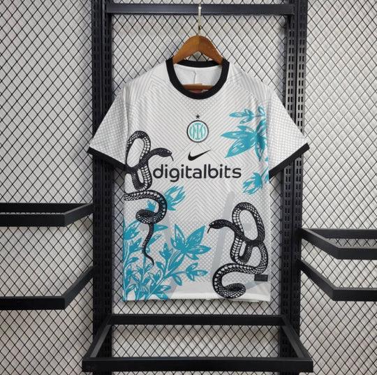 FullSizeRender_540x_7cca8259-7b30-493b-9cab-01c708a4f20a MAILLOT INTER MILAN CONCEPT 2024/2025 – Image 1